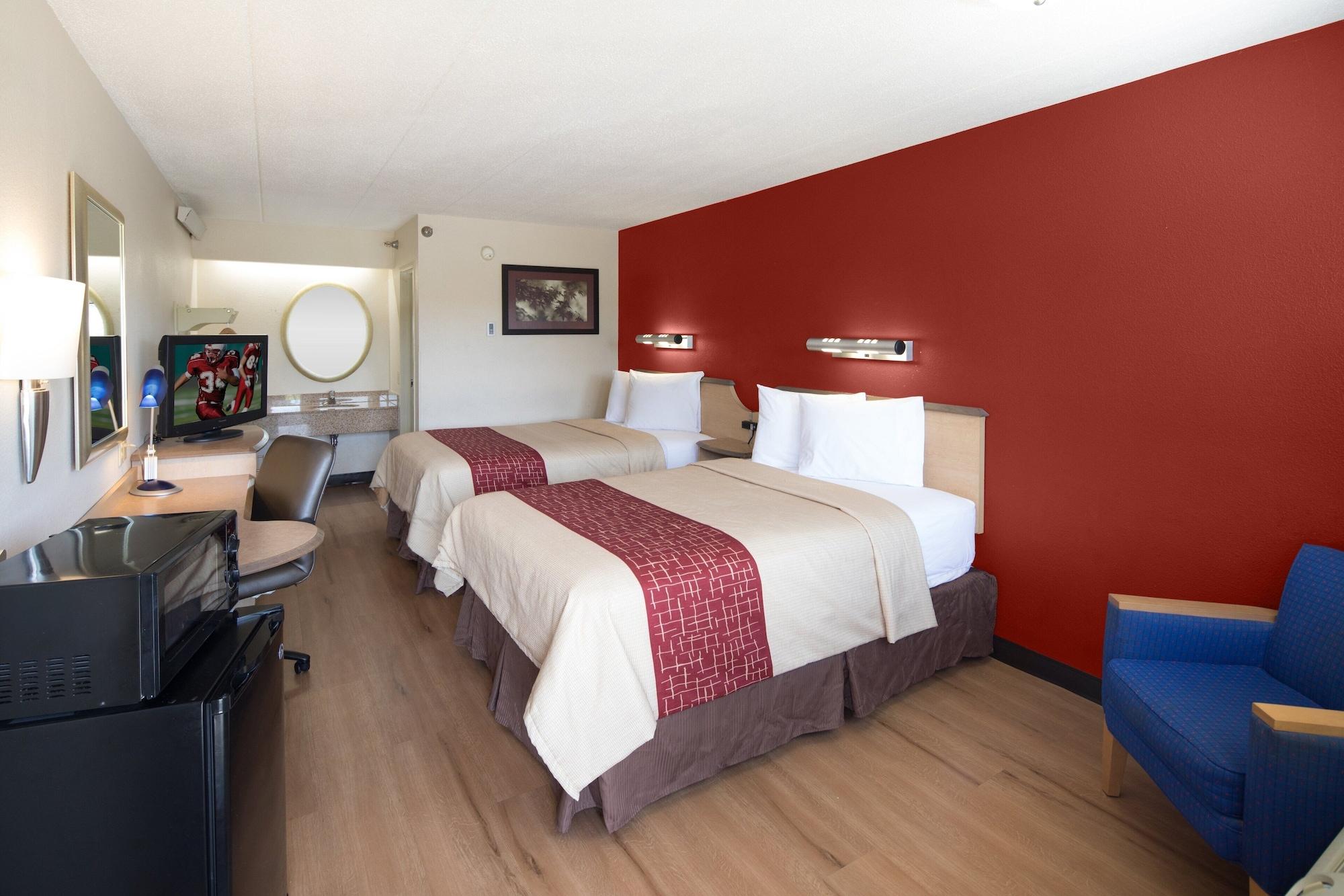 Red Roof Inn Cincinnati Northeast - Blue Ash Exterior foto